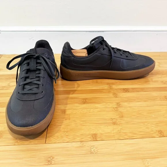 Lululemon Cityverse sneaker, Men's size 12, Grey Vegan leather with gumsole - Picture 5 of 10